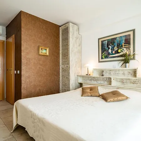 House Sveti Jakov 1 Apartment *